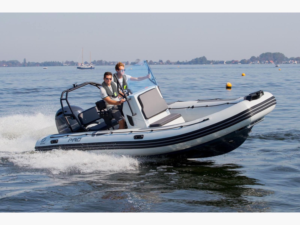 ZODIAC Pro 6.5 - bateau neuf à vendre