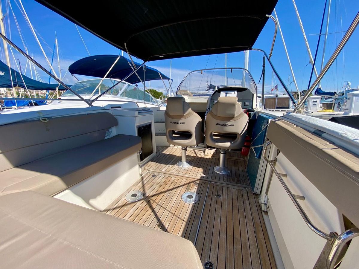 ACTIV 805 SUNDECK