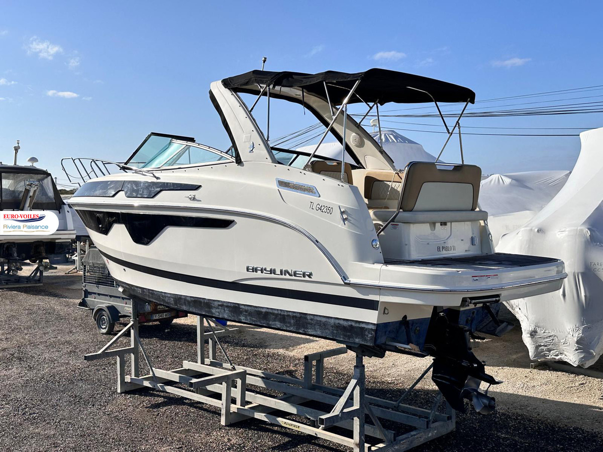 BAYLINER 855 CRUISER 