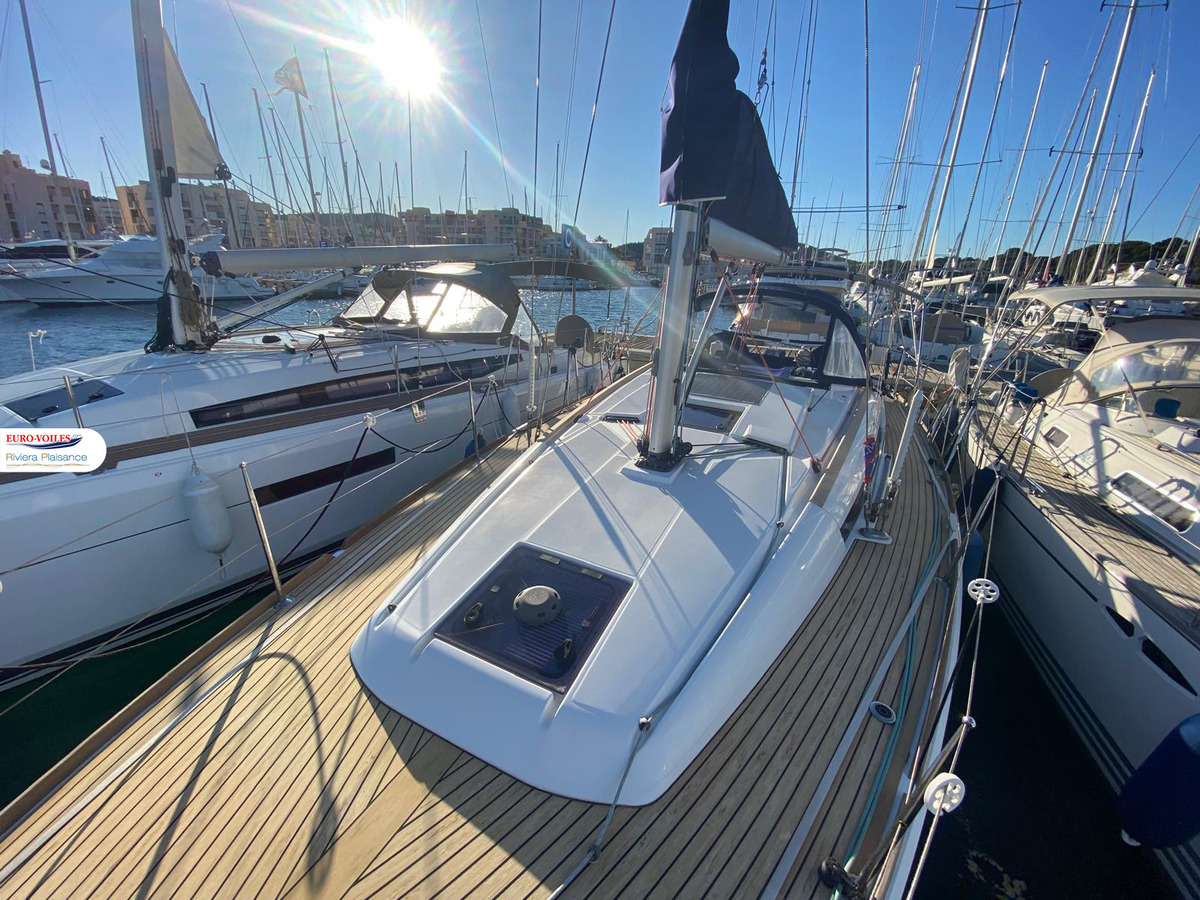 Sun Odyssey 389