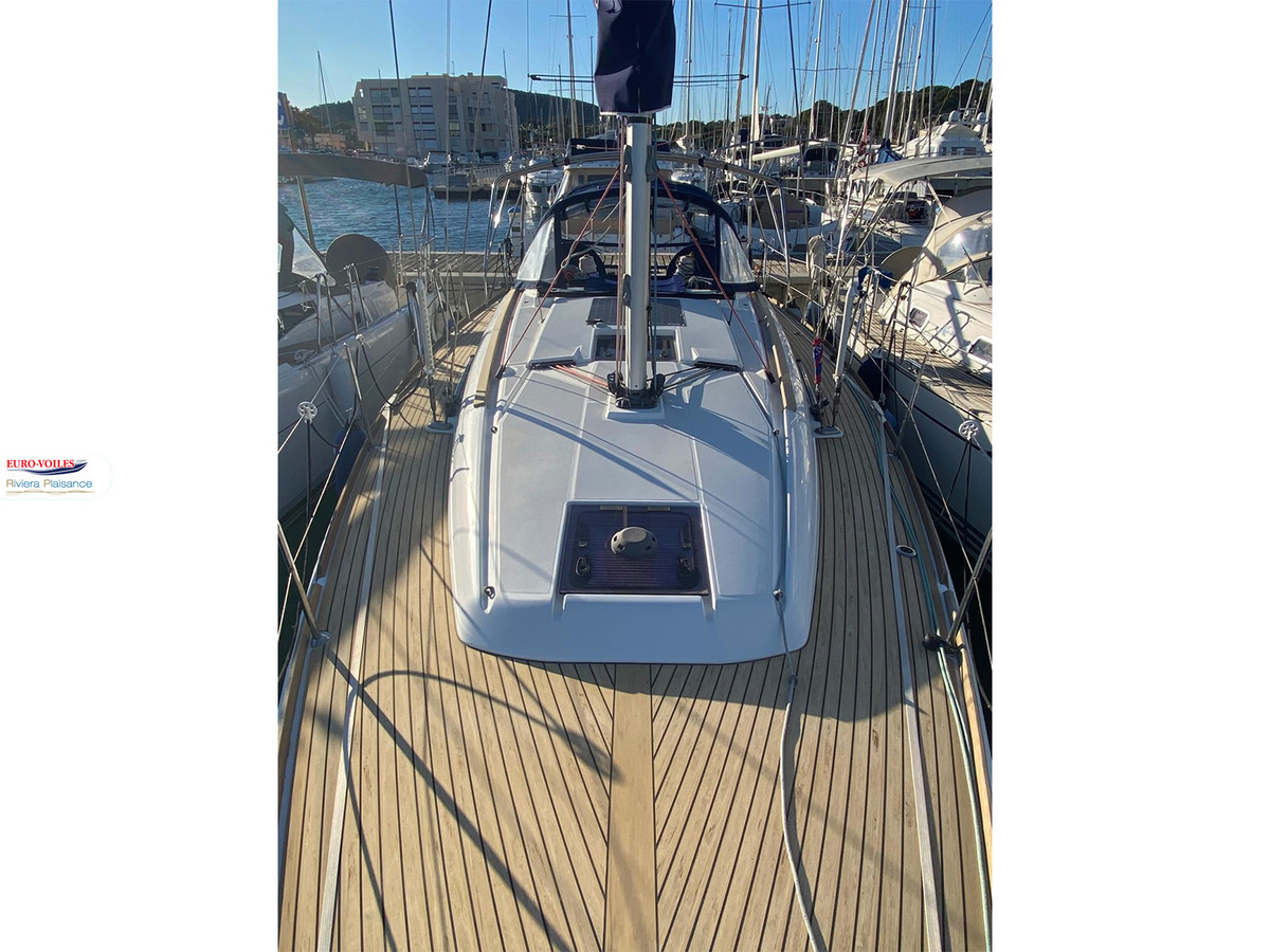 Sun Odyssey 389